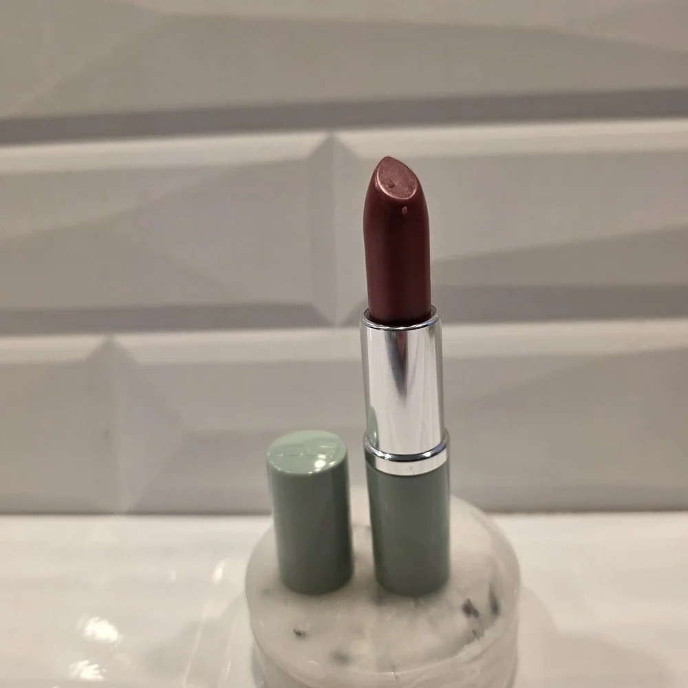 Clinique Lipstick Berry Berry #82 Long Last Soft Matte , Old Stock .14oz/4g‎